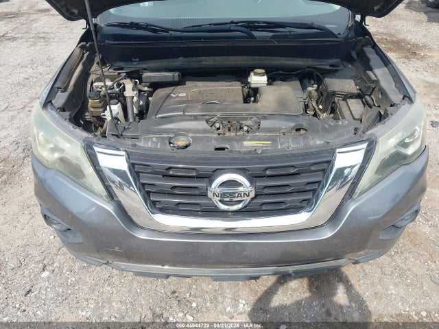 45944729 :رقم المزاد ، 5N1DR2MN8HC637670 vin ، 2017 Nissan Pathfinder S مزاد بيع
