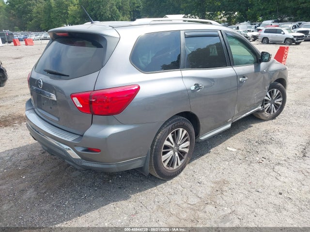 45944729 :رقم المزاد ، 5N1DR2MN8HC637670 vin ، 2017 Nissan Pathfinder S مزاد بيع