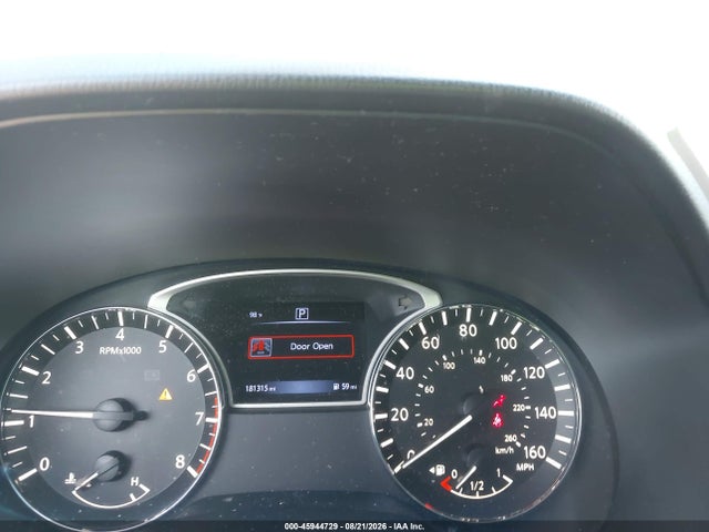 45944729 :رقم المزاد ، 5N1DR2MN8HC637670 vin ، 2017 Nissan Pathfinder S مزاد بيع
