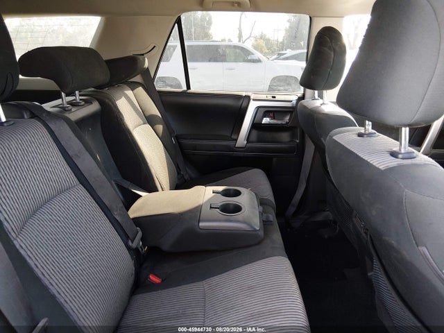 Toyota 4RUNNER SR5 2023 JTEEU5JR0P5302823 Image 8