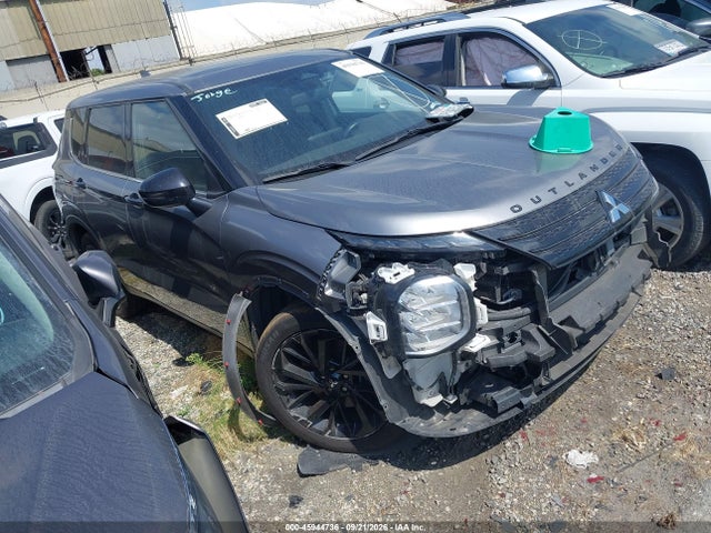 2022 Mitsubishi Outlander Black Edition 2wd/se 2.5 2wd/se Launch Edition 2wd მანქანა იყიდება აუქციონზე, vin: JA4J3UA84NZ091620, აუქციონის ნომერი: 45944736