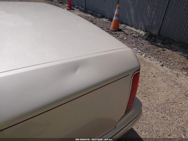 1996 Lincoln Town Car Cartier მანქანა იყიდება აუქციონზე, vin: 1LNLM83W2TY613545, აუქციონის ნომერი: 45944748