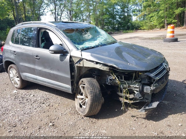 45944758 :رقم المزاد ، WVGBV7AX2FW611700 vin ، 2015 Volkswagen Tiguan Se مزاد بيع