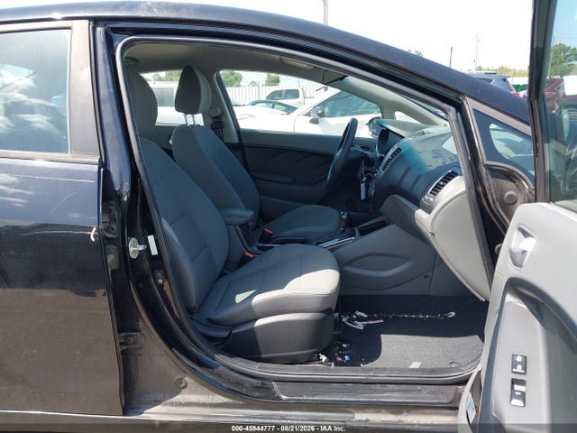 Продаж на аукціоні авто 2017 Kia Forte Lx, vin: 3KPFL4A73HE099632, номер лоту: 45944777