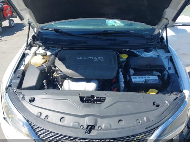 Auction sale of the 2015 Chrysler 200 Limited, vin: 1C3CCCAB7FN688441, lot number: 45944833