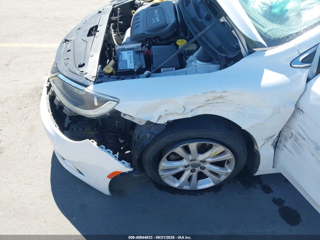 Auction sale of the 2015 Chrysler 200 Limited, vin: 1C3CCCAB7FN688441, lot number: 45944833