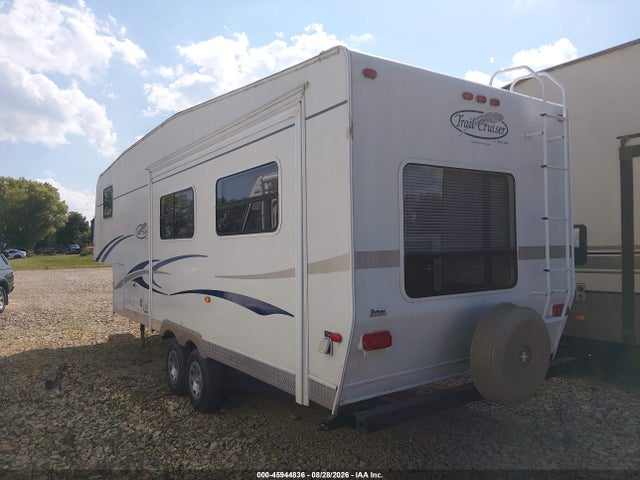 Продажа на аукционе авто 2006 R-vision Trail Cruiser M-526rl, vin: 4WYF03L2561403490, номер лота: 45944836