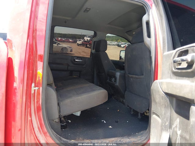 45944840 :رقم المزاد ، 1GC1YNEY6NF137229 vin ، 2022 Chevrolet Silverado 2500hd 4wd  Standard Bed Lt مزاد بيع