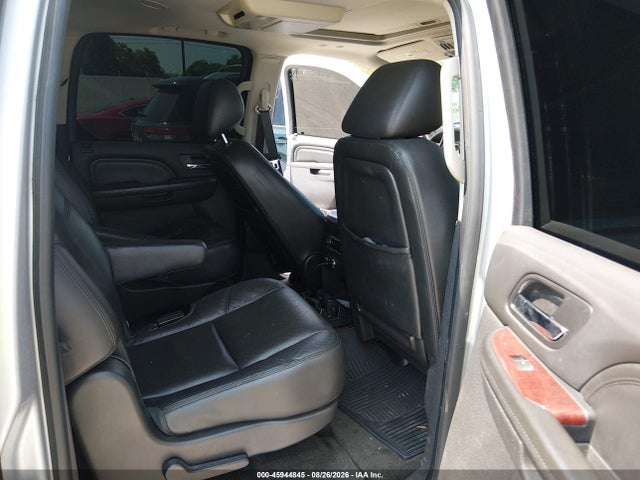 Продажа на аукционе авто 2012 Cadillac Escalade Esv Luxury, vin: 1GYS3HEF5CR217243, номер лота: 45944845
