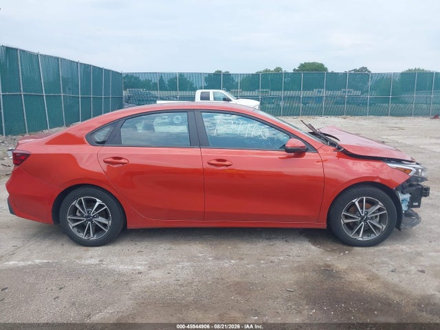 45944906 :رقم المزاد ، 3KPF24AD3NE491949 vin ، 2022 Kia Forte Lxs مزاد بيع