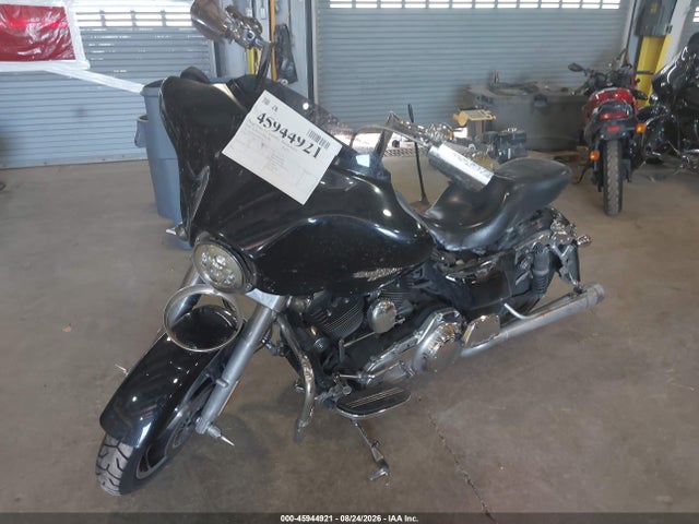 2010 Harley-davidson Flhx მანქანა იყიდება აუქციონზე, vin: 1HD1KB413AB613375, აუქციონის ნომერი: 45944921