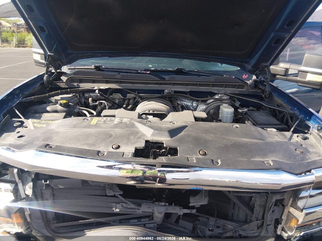 45944962 :رقم المزاد ، 1GCRCREC1JZ247739 vin ، 2018 Chevrolet Silverado 1500 1lt مزاد بيع