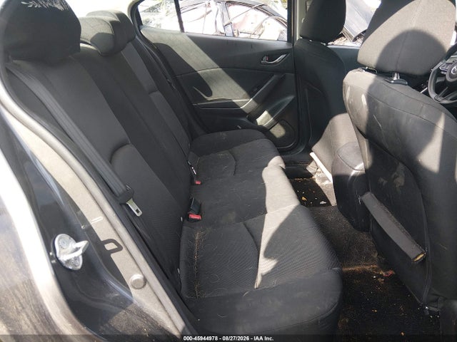 Продаж на аукціоні авто 2018 Mazda Mazda3 Sport, vin: 3MZBN1U79JM221101, номер лоту: 45944978