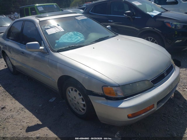 Продажа на аукционе авто 1996 Honda Accord Ex/ex-r, vin: 1HGCD5652TA032255, номер лота: 45944992