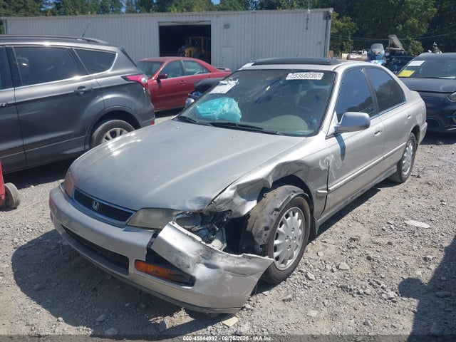 Продажа на аукционе авто 1996 Honda Accord Ex/ex-r, vin: 1HGCD5652TA032255, номер лота: 45944992