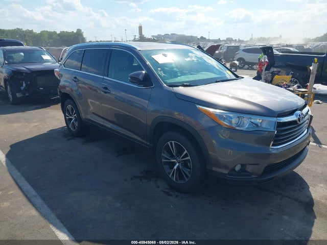 2016 Toyota Highlander Xle V6 მანქანა იყიდება აუქციონზე, vin: 5TDKKRFH2GS160151, აუქციონის ნომერი: 45945068