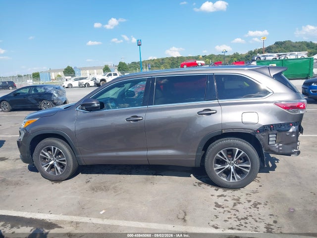 2016 Toyota Highlander Xle V6 მანქანა იყიდება აუქციონზე, vin: 5TDKKRFH2GS160151, აუქციონის ნომერი: 45945068