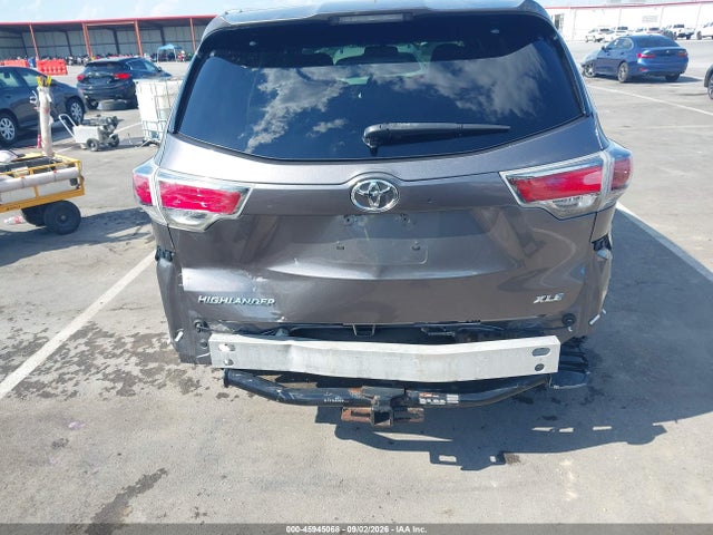 2016 Toyota Highlander Xle V6 მანქანა იყიდება აუქციონზე, vin: 5TDKKRFH2GS160151, აუქციონის ნომერი: 45945068
