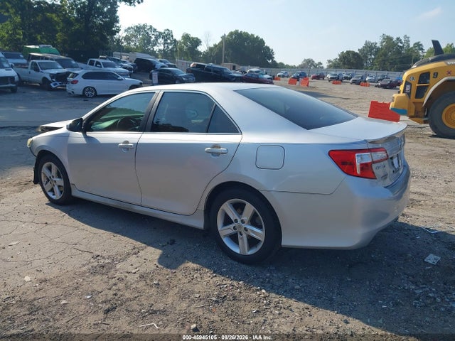 45945105 :رقم المزاد ، 4T1BF1FK1EU322938 vin ، 2014 Toyota Camry Se مزاد بيع