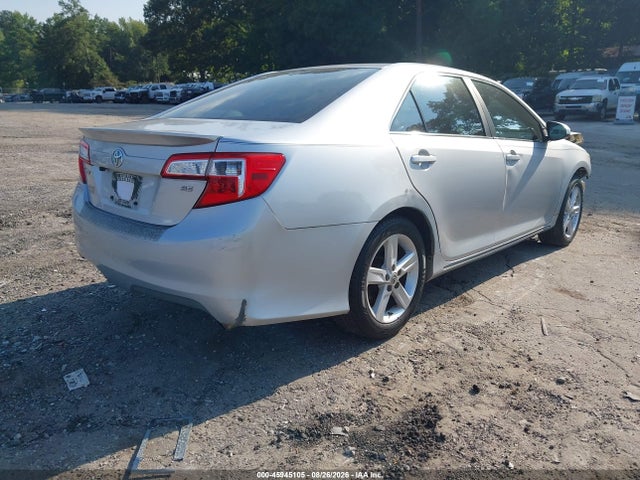 45945105 :رقم المزاد ، 4T1BF1FK1EU322938 vin ، 2014 Toyota Camry Se مزاد بيع