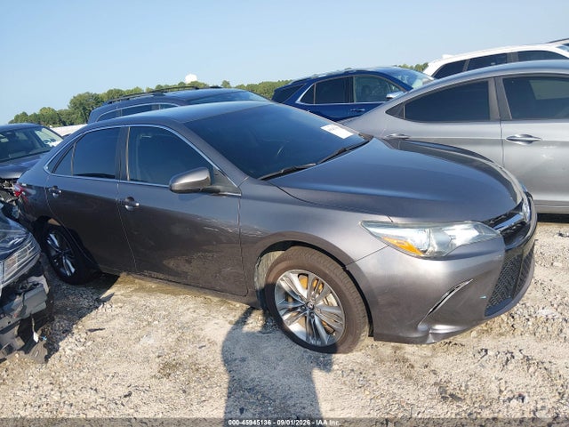 45945136 :رقم المزاد ، 4T1BF1FK0GU599096 vin ، 2016 Toyota Camry Se مزاد بيع