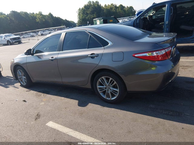 45945136 :رقم المزاد ، 4T1BF1FK0GU599096 vin ، 2016 Toyota Camry Se مزاد بيع
