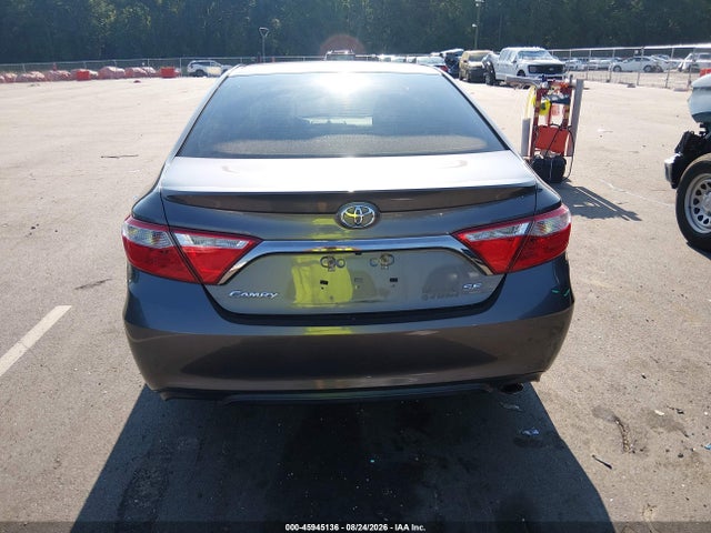 45945136 :رقم المزاد ، 4T1BF1FK0GU599096 vin ، 2016 Toyota Camry Se مزاد بيع