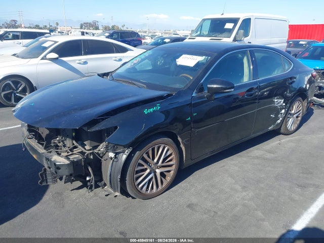 Lexus ES 350 2016 JTHBK1GG7G2229154 Image 2