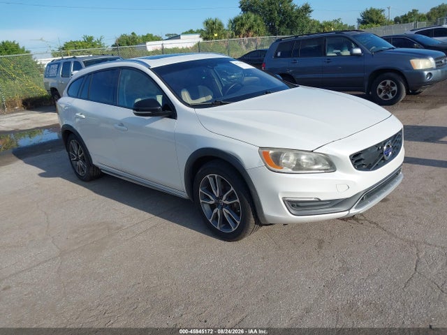 Продажа на аукционе авто 2016 Volvo V60 Cross Country T5, vin: YV4612HK5G1016690, номер лота: 45945172