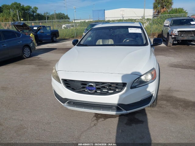 Продаж на аукціоні авто 2016 Volvo V60 Cross Country T5, vin: YV4612HK5G1016690, номер лоту: 45945172