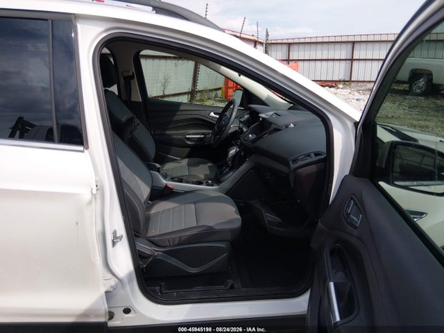 1FMCU0GX9FUA07417 Ford ESCAPE SE