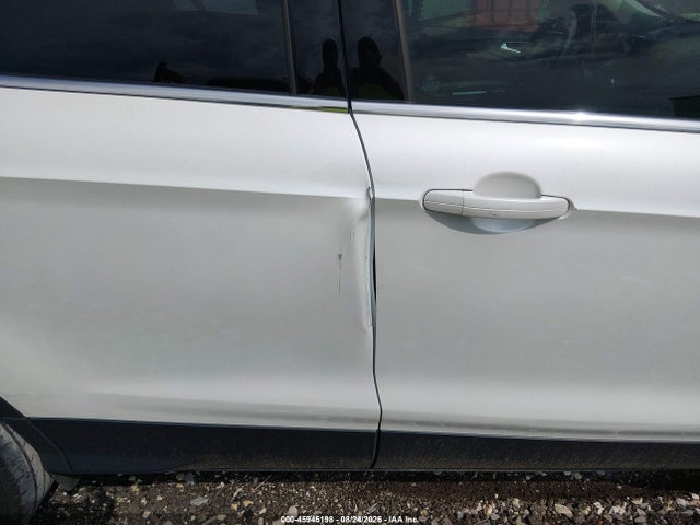 1FMCU0GX9FUA07417 Ford ESCAPE SE