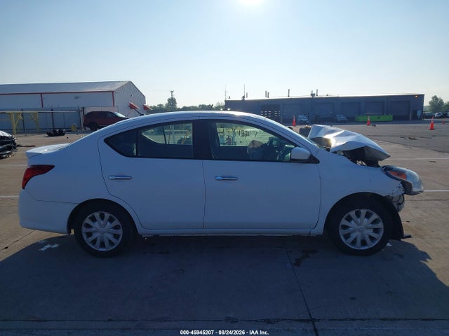 Продаж на аукціоні авто 2017 Nissan Versa S/s Plus/sv/sl, vin: 3N1CN7AP8HK445015, номер лоту: 45945207