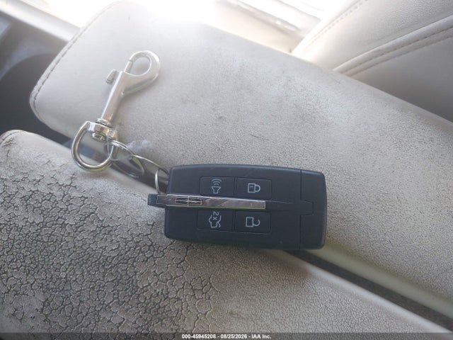 45945208 :رقم المزاد ، 1LNHM94R29G624712 vin ، 2009 Lincoln Mks مزاد بيع