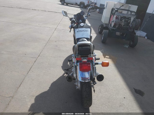 Продаж на аукціоні авто 1983 Honda Vf750 C, vin: JH2RC0715DM112389, номер лоту: 45945209