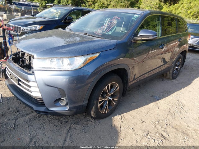 2019 Toyota Highlander Le მანქანა იყიდება აუქციონზე, vin: 5TDBZRFH1KS726255, აუქციონის ნომერი: 45945237