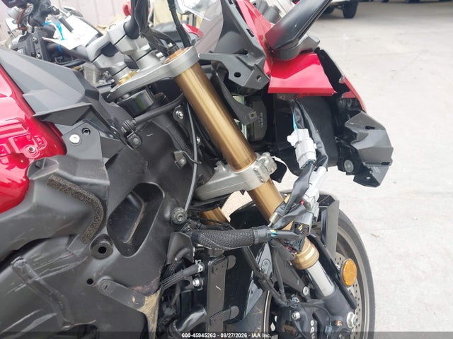 2024 Suzuki Gsx1000 Gt/gt+ მანქანა იყიდება აუქციონზე, vin: JS1EK12B4R7100671, აუქციონის ნომერი: 45945263
