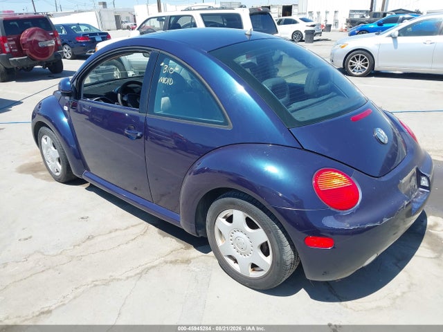 45945284 :رقم المزاد ، 3VWCC21C8YM417963 vin ، 2000 Volkswagen New Beetle Gls مزاد بيع