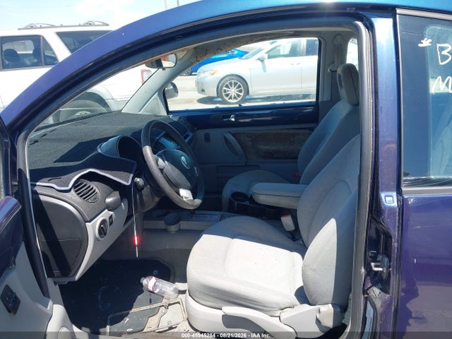 45945284 :رقم المزاد ، 3VWCC21C8YM417963 vin ، 2000 Volkswagen New Beetle Gls مزاد بيع