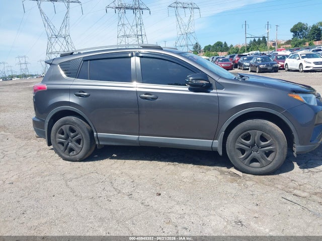 Toyota RAV4 LE 2018 JTMBFREV1JJ250522 Image 12