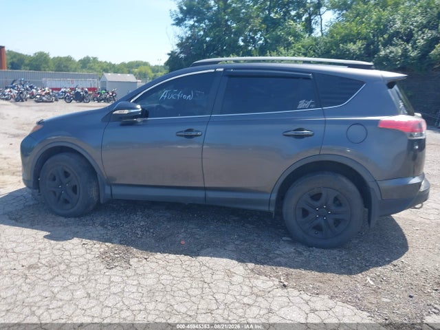 Toyota RAV4 LE 2018 JTMBFREV1JJ250522 Image 13