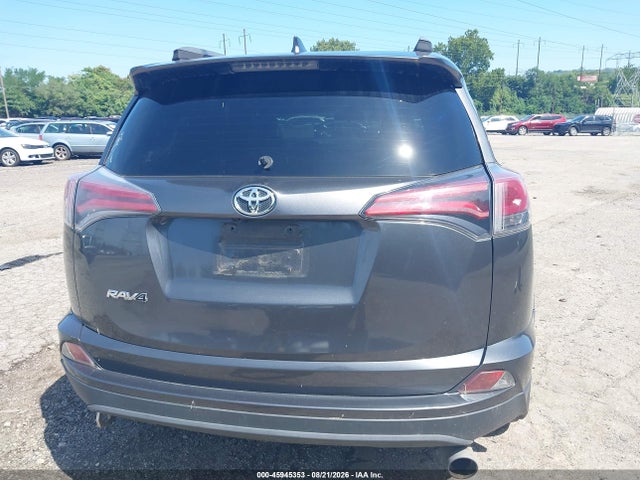 Toyota RAV4 LE 2018 JTMBFREV1JJ250522 Image 15