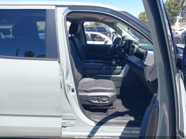 Продаж на аукціоні авто 2024 Toyota Tundra Sr5, vin: 5TFLA5DB4RX213850, номер лоту: 45945377