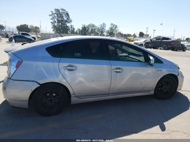 Toyota Prius Two 2015 JTDKN3DU1F1937824 Image 13
