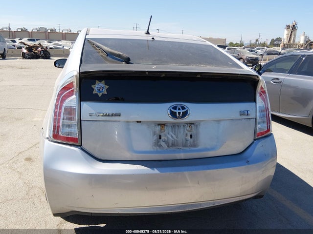 Toyota Prius Two 2015 JTDKN3DU1F1937824 Image 16
