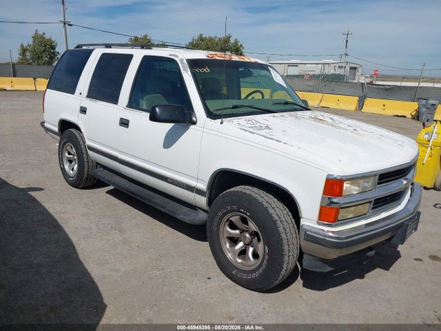 1997 Chevrolet Tahoe Ls მანქანა იყიდება აუქციონზე, vin: 1GNEK13R0VJ331315, აუქციონის ნომერი: 45945395