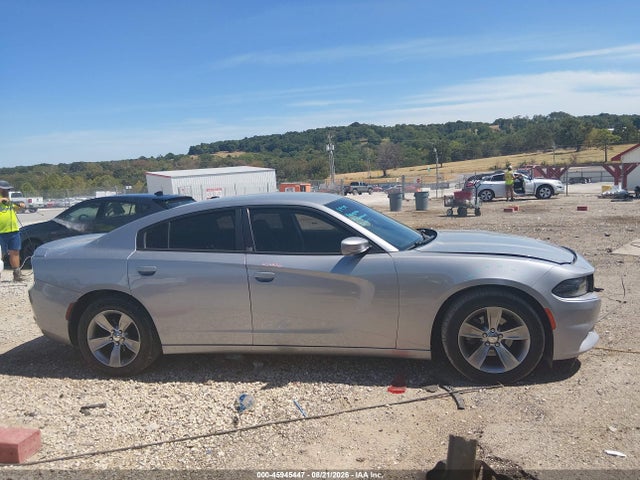 2015 Dodge Charger Se მანქანა იყიდება აუქციონზე, vin: 2C3CDXBG2FH917163, აუქციონის ნომერი: 45945447