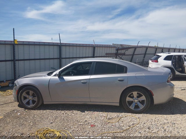 2015 Dodge Charger Se მანქანა იყიდება აუქციონზე, vin: 2C3CDXBG2FH917163, აუქციონის ნომერი: 45945447