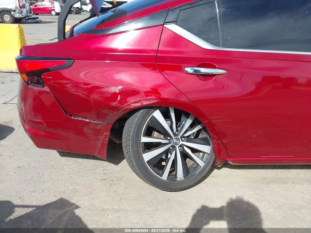 Продажа на аукционе авто 2021 Nissan Altima Platinum Intelligent Awd, vin: 1N4BL4FW7MN301723, номер лота: 45945494