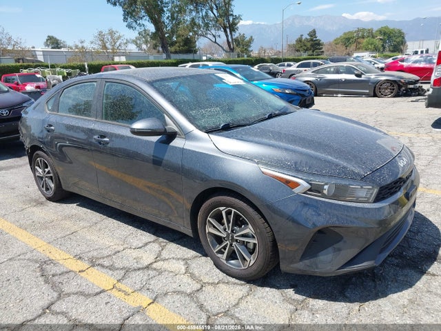 2022 3KPF24AD2NE490517 main image